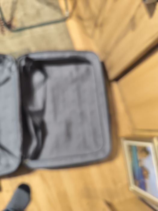 Ккуфар карета  сив  75 см