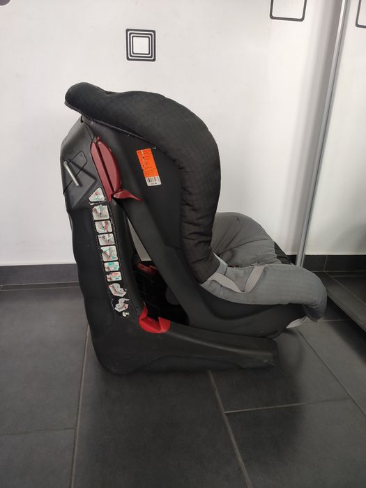 Scaun auto Britax Romer King pentru copii intre 9 și 18 kg