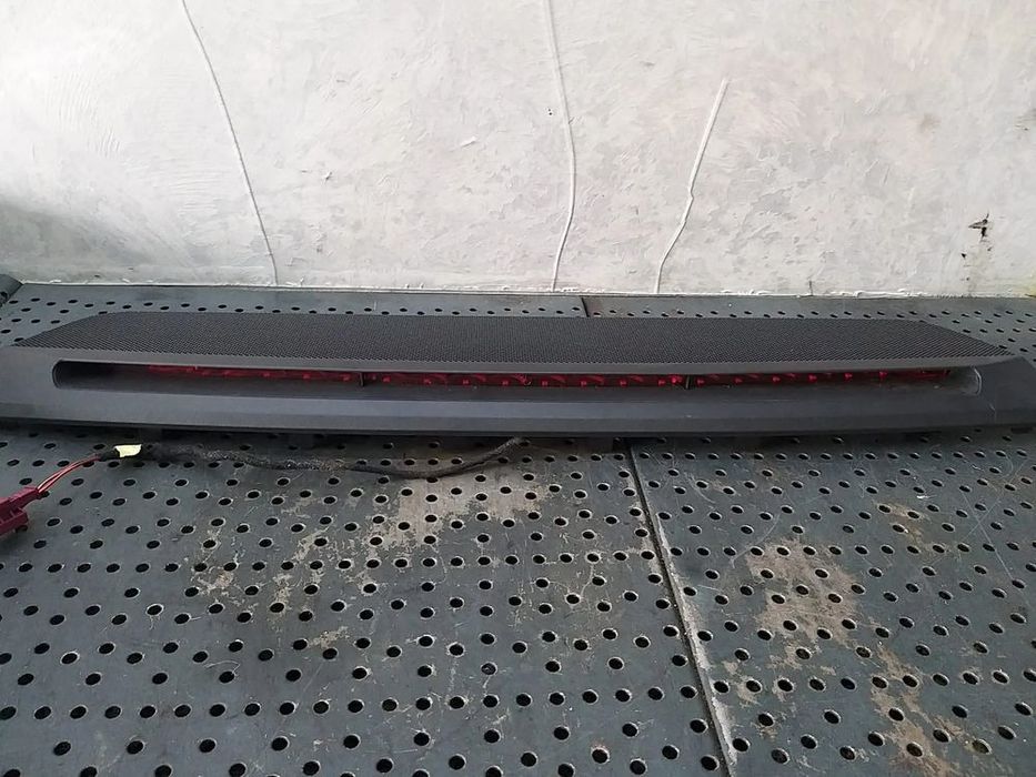 Stop auxiliar capac difuzor mercedes e class w212 a2126830130