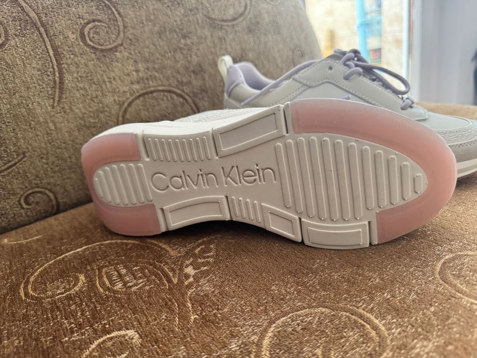 Женски маратонки Calvin Klein НОВИ