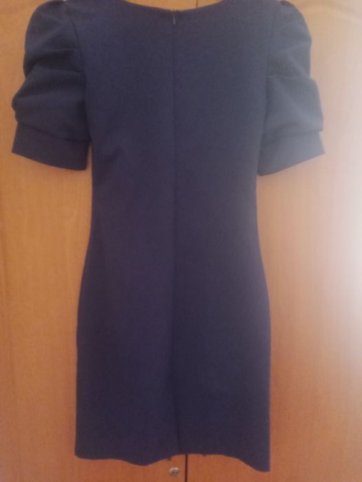 Koʻylaklar sotiladi