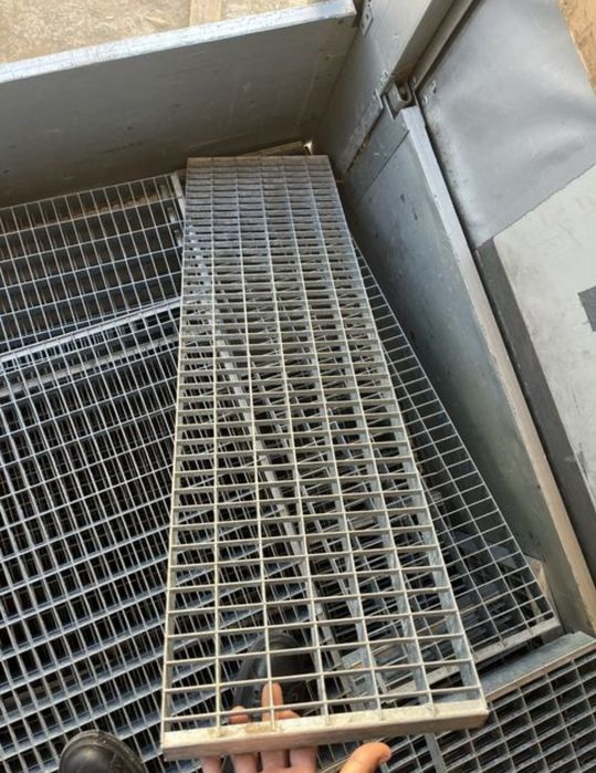 Trepte zincate stil Gretar pentru Scară metalice
