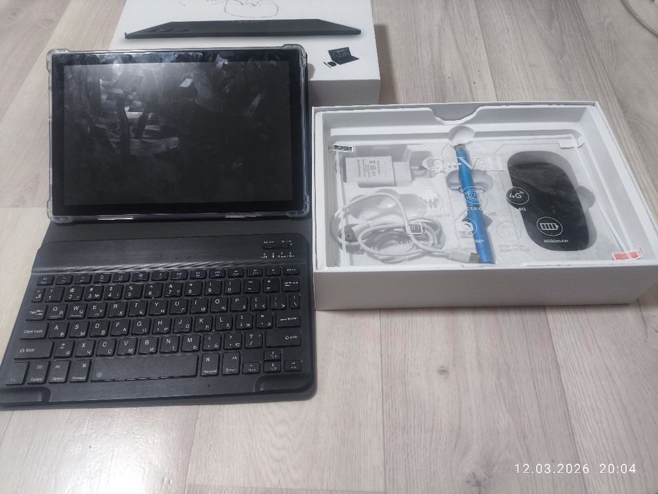 Продам планшет с клавиатурой