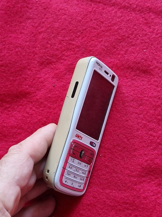 Telefon Nokia N73
