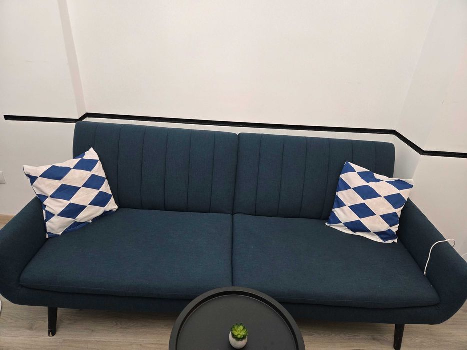 Диван с функция за сън