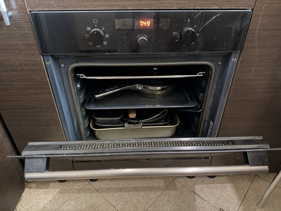 СРОЧНО! Продам духовку 80 тыс