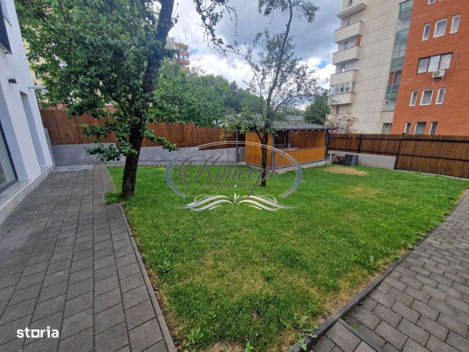 Cladire de birouri cu curte si terasa in Zorilor