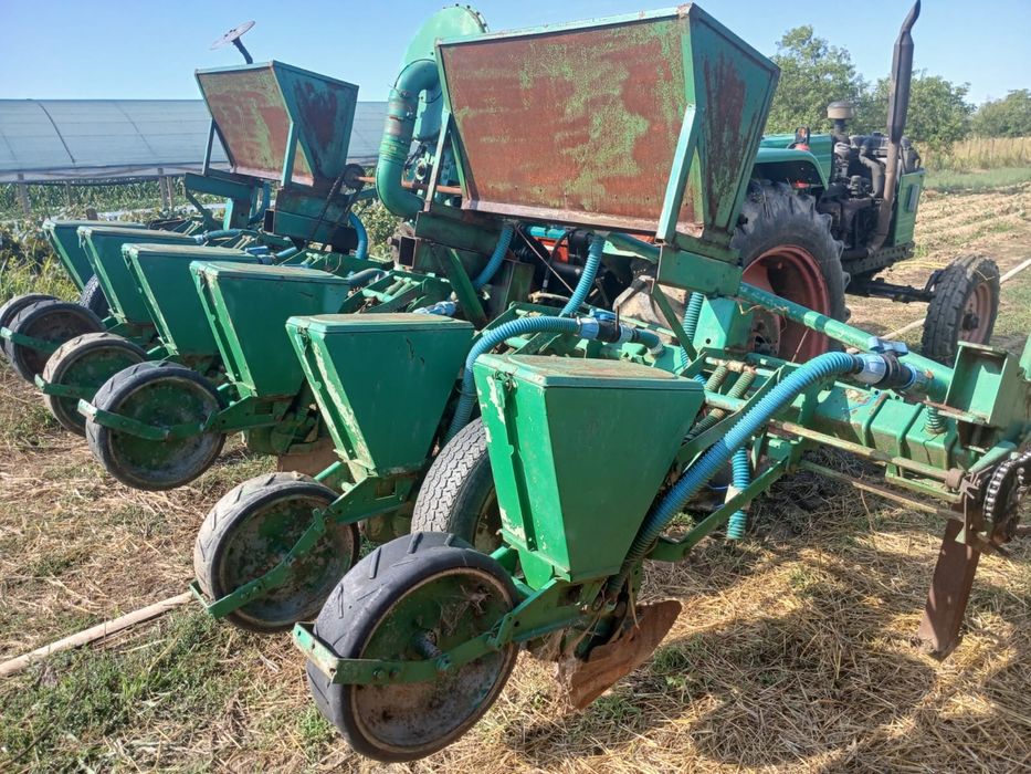 Semanatoare porumb cu fertilizare