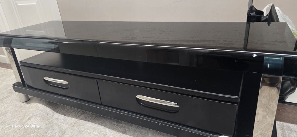 Тумба под телевизор