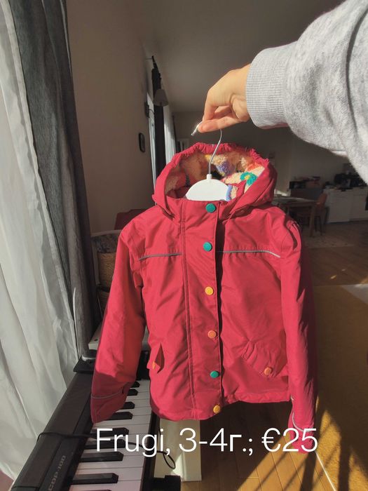 Дрехи за момиче от Англия 2-3 години и 3-4 години