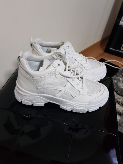 Adidasi/Ghete 37 noi