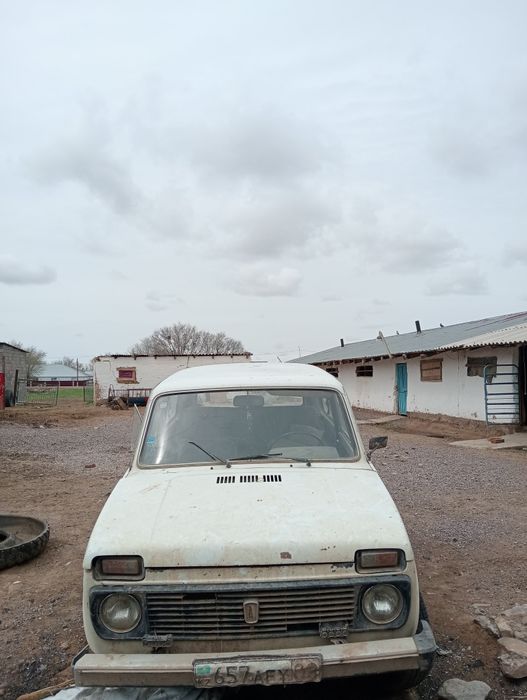 Нива автокөлігі сатылады