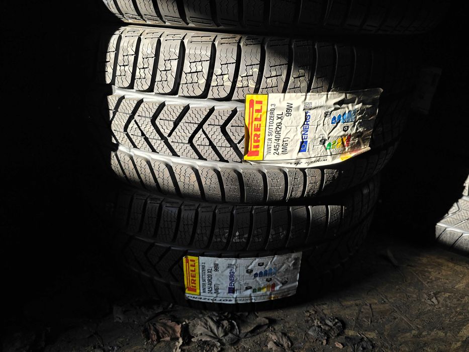 Anvelope iarna noi Pirelli Winter SottoZero 2 Runflat * 245 40 20 XL