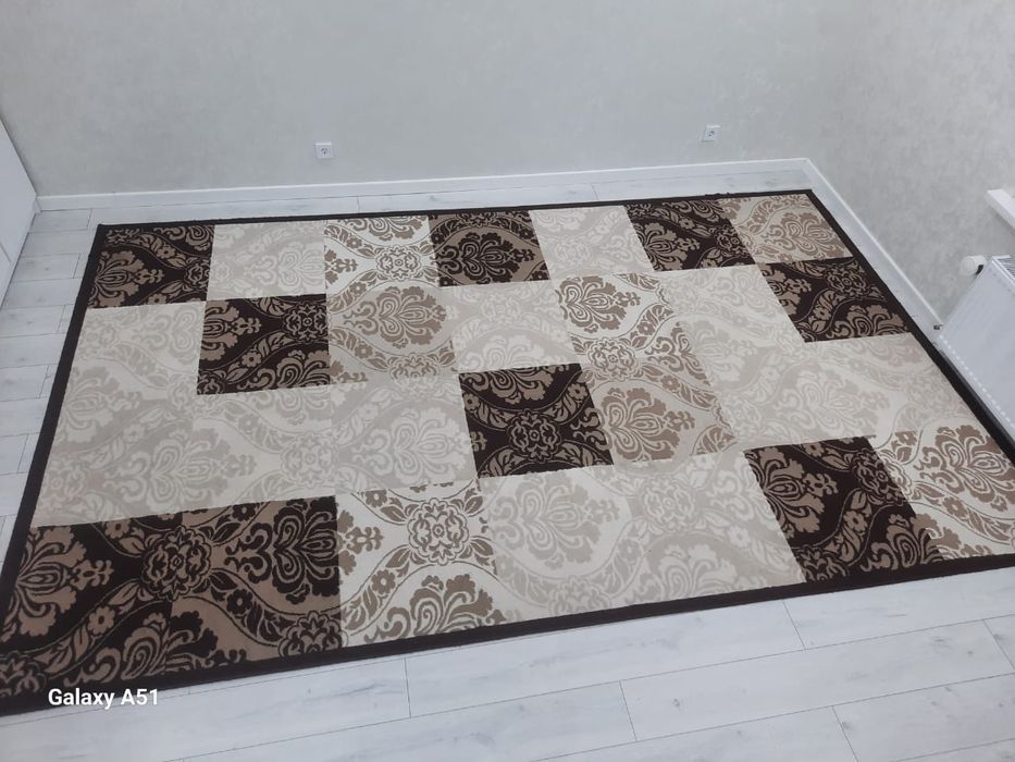 Продам Ковёр  4×2.5м