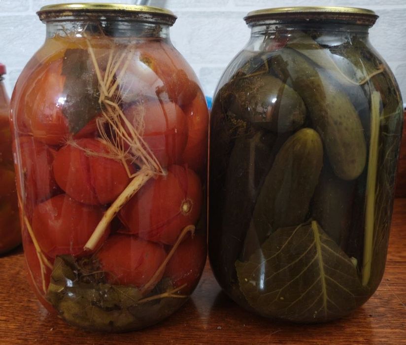 Салаты, компоты, маринады дачные