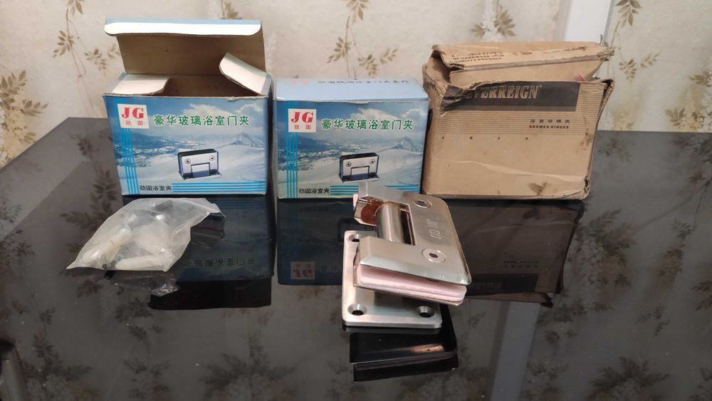 Дверные петли для стеклянных дверей