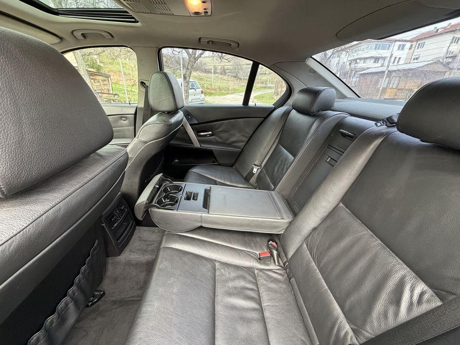 Продавам личният си автомобил