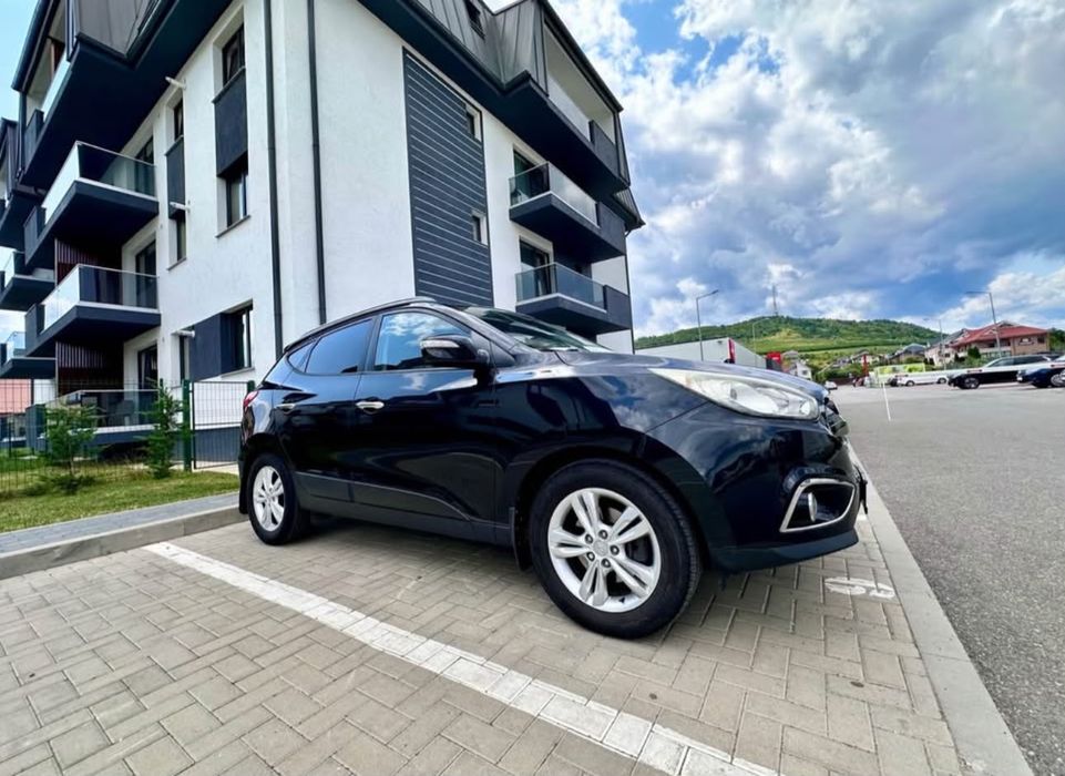 Vând sau  Hyundai IX35
