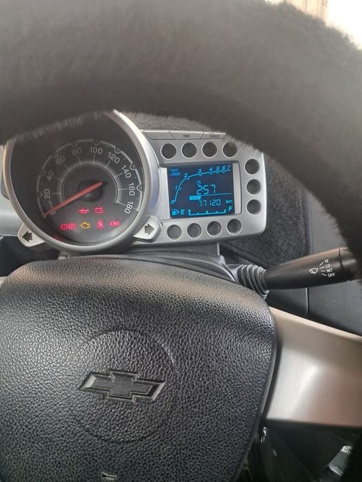 Спарк сотилади 2011 йил холати яхши