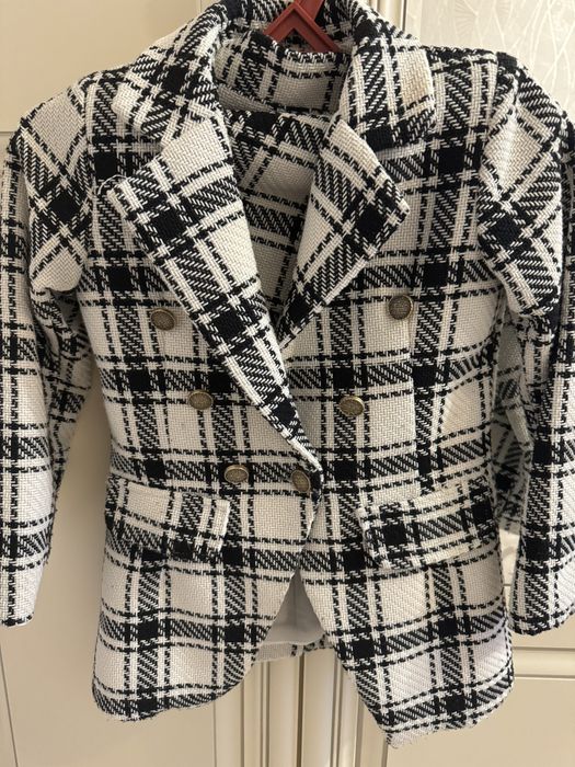 Юбка и костюм для девочек(новая)