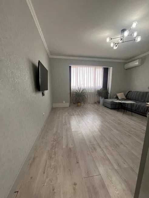 2-комнаты, Французская планировка, 63м², Отдельный вход
