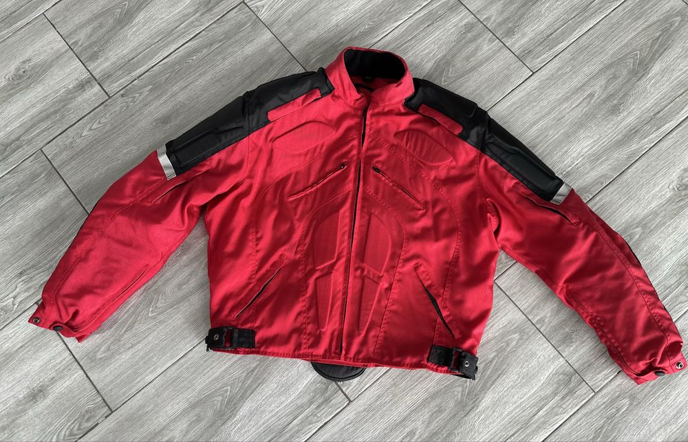 Geaca moto rosie impecabila