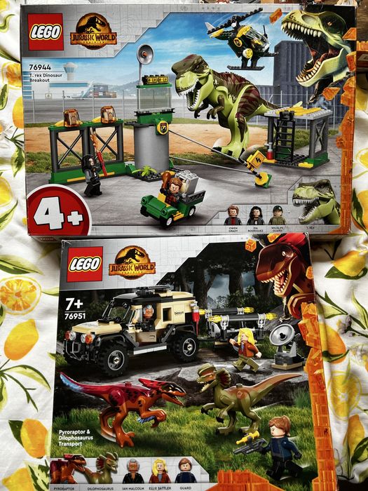 LEGO Jurassic World 76944 и 76951