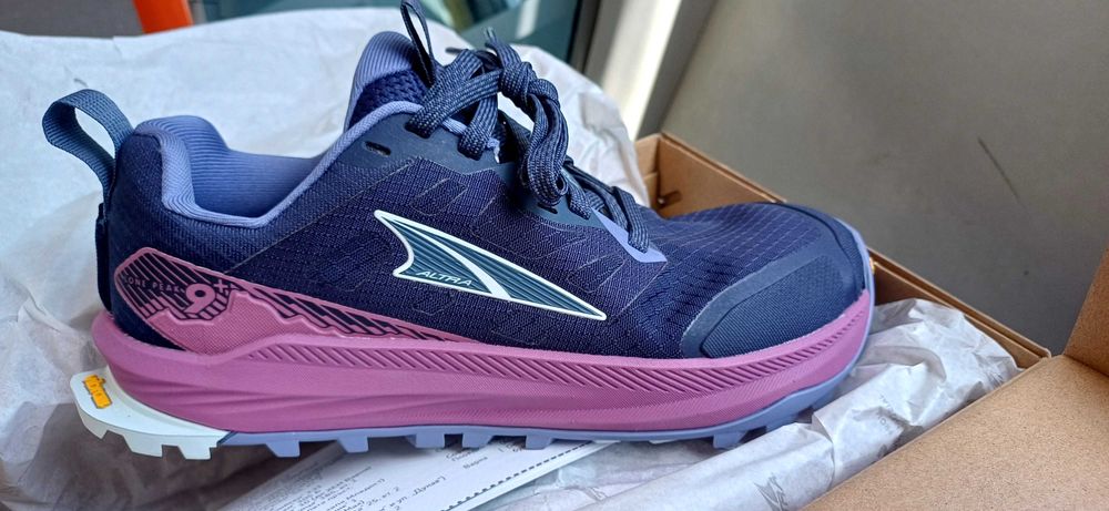 Altra Lone Peak 9+ нови 37номер