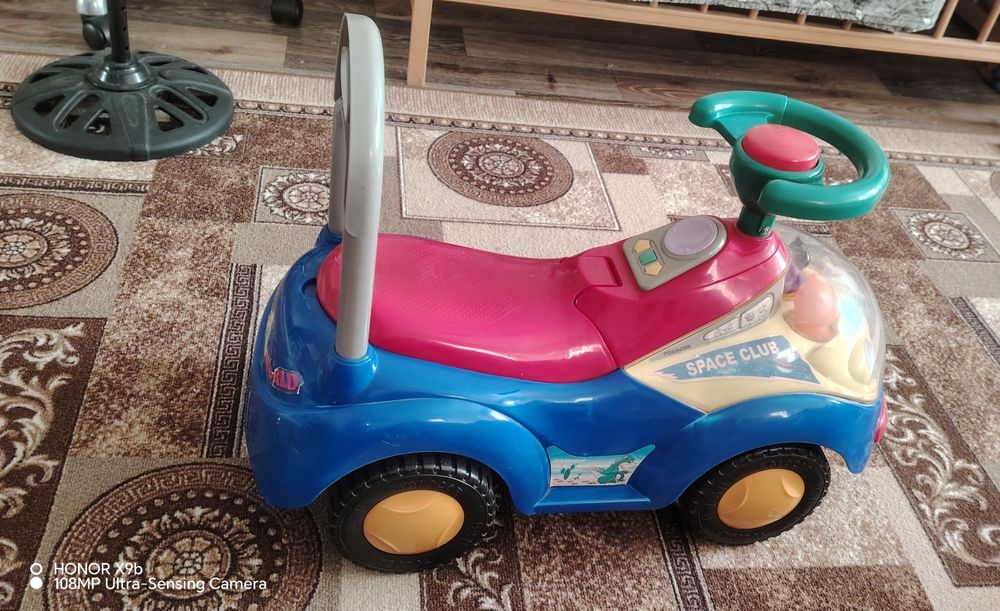 Продам детский толокар