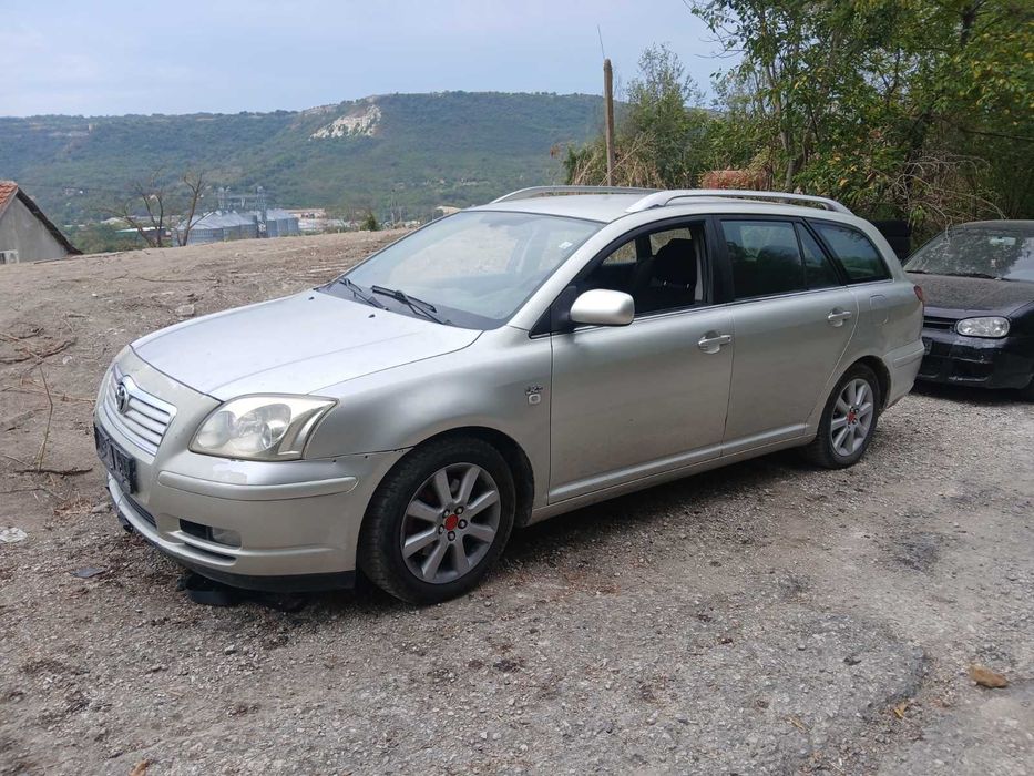 Toyota Avensis 2.0 d 2004г НА ЧАСТИ