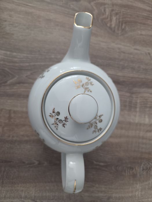 Красив порцеланов комплект