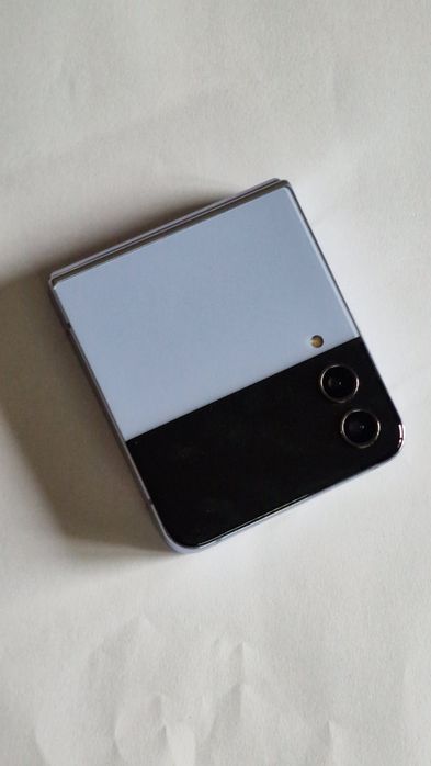 Samsung galaxy z flip 4 128gb