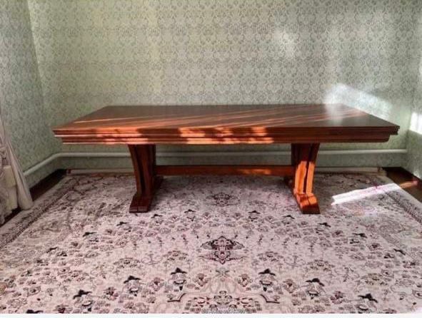 Гостинный стол 4.70 м