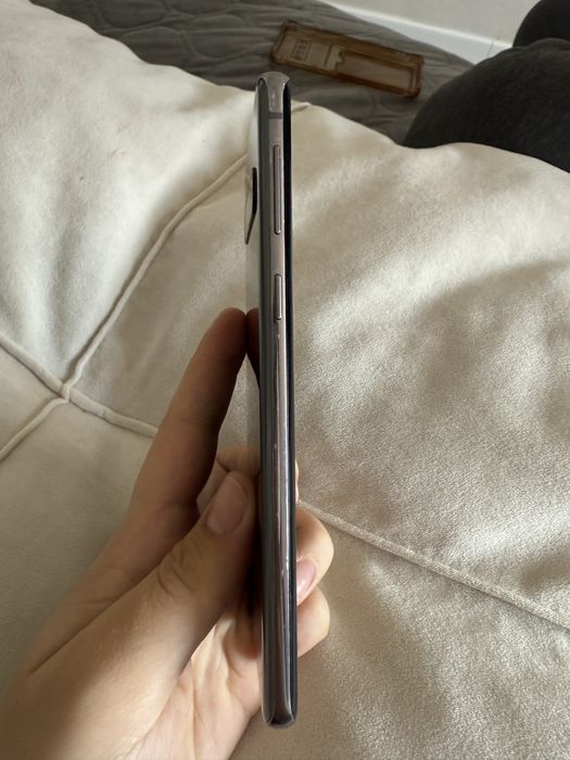 Продам телефон самсунг и айфон