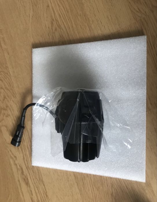 Proiectoare moto universale