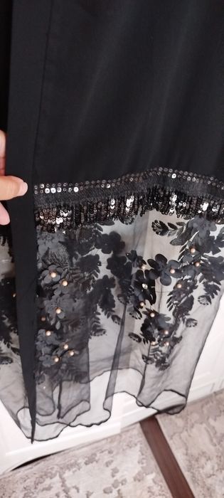 Abaya qora 150 ming