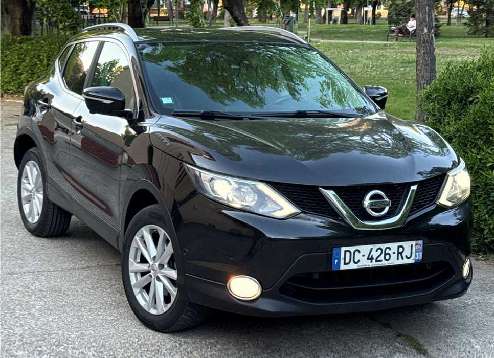 NISSAN QASHQAI 2015 TEKNA -1.6 Diesel 130 cp -EXTRA Dotari- Foarte ingrijita - PROPRIETAR