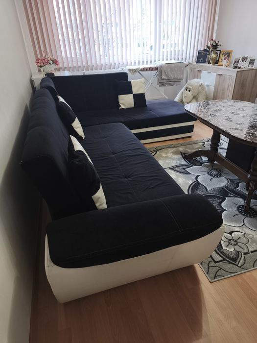 Ъглов разтегателен диван