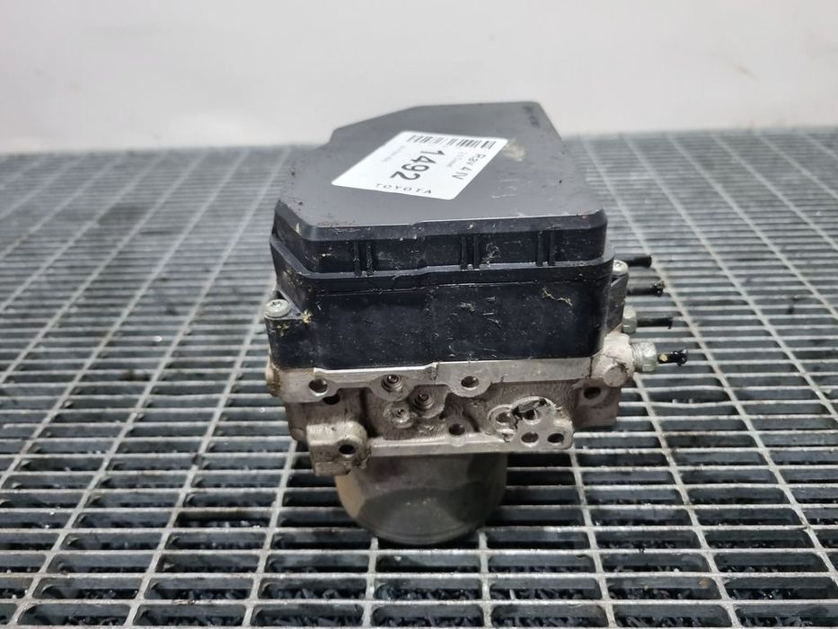 Pompa abs Toyota Rav 4 IV 2012 - 2015 (1492) Diesel 4454042302
