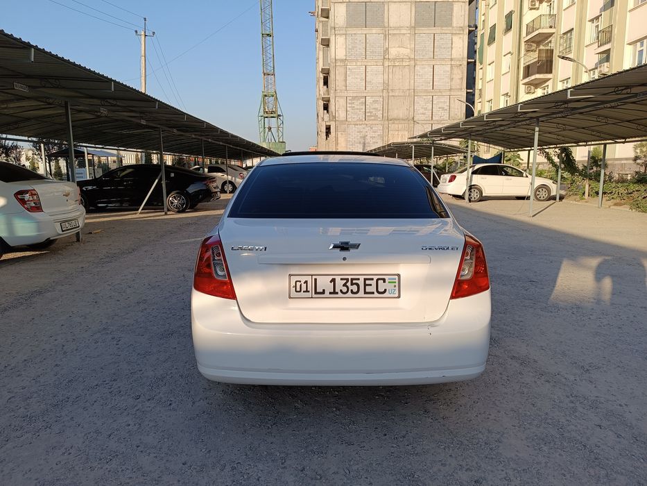 Lasetti 1.8 aftamat gazilari bilan