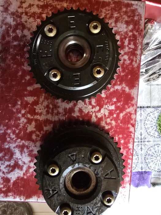 Regulatoare axe cu came Mercedes C200k 2008