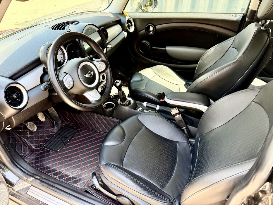 Mini Cooper 1.4 2009 Piele, lumini ambientale