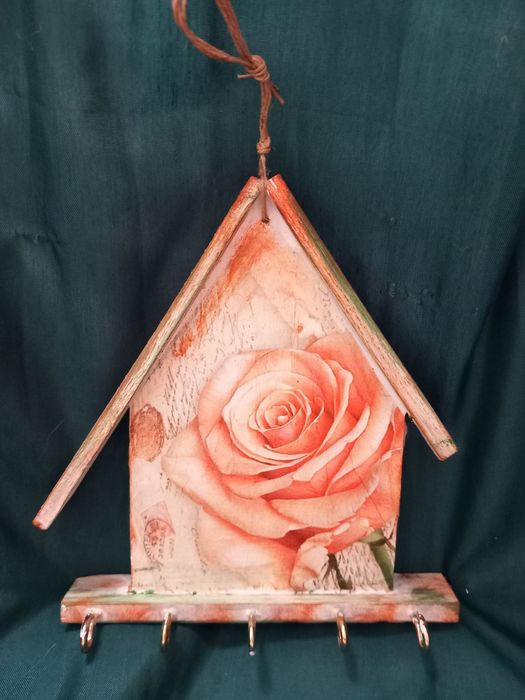 Цветни закачалки