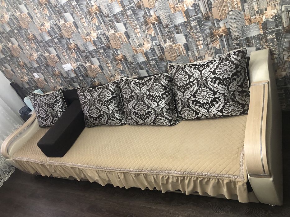 Мяхкий уголок  для зала  (диван)…