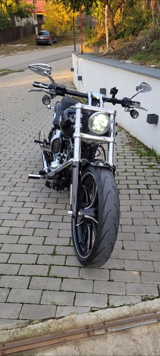 Harley-Davidson Breakout