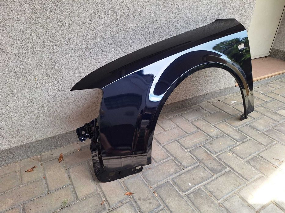 Aripa Fata Stanga Audi A4 B6 An 2000-2004 Vopsita Albastru