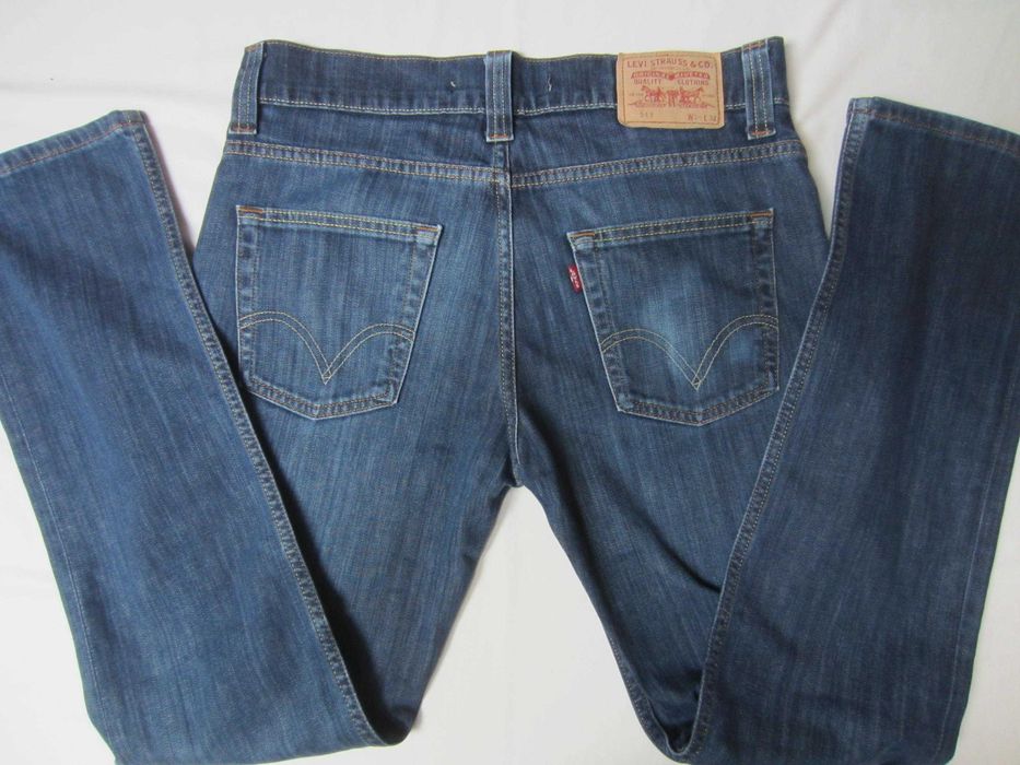 Blugi Levis 511, W34 L32, Talie=85cm, Lung=107cm, drepti, stare f.buna