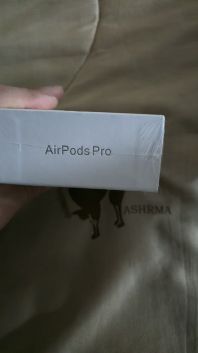 Продам Air pods новый