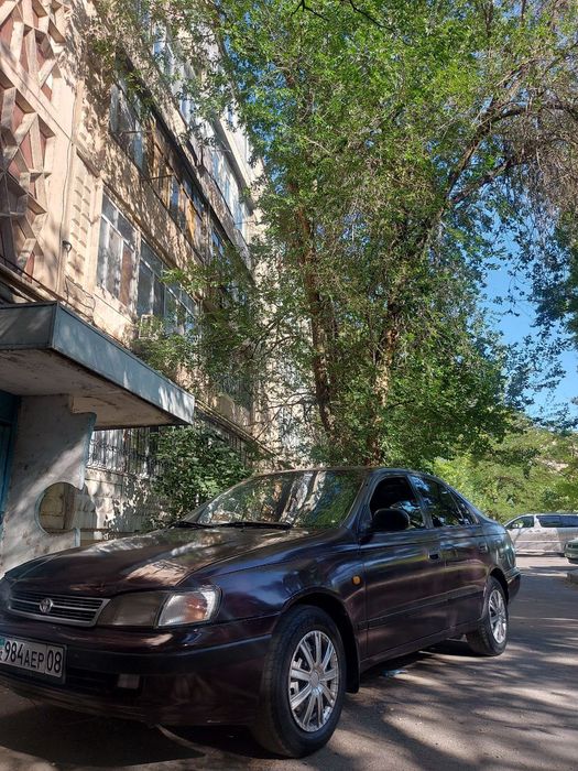 Тайота Карина 1993