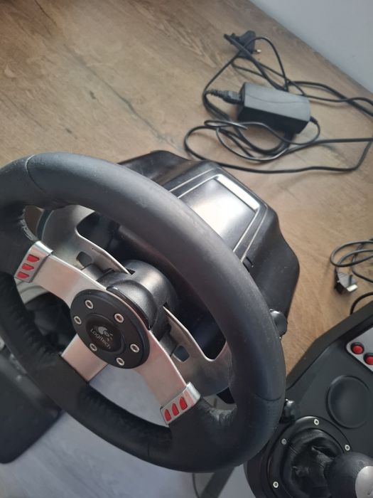 Logitech g27 /волан, педали, лост/